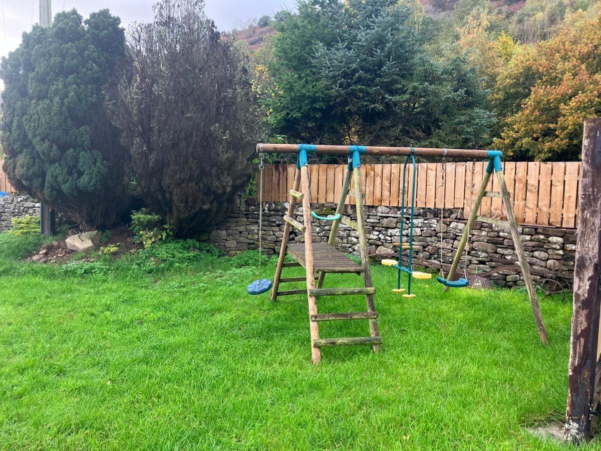 1 Bed Converted Railway Wagon Near Crickhowell Exterior foto